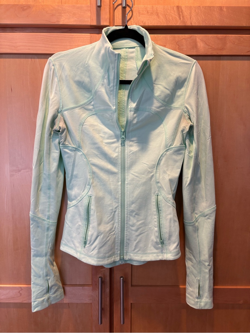 Lululemon Women's Fitted Mint Green Zip Jacket Size 4